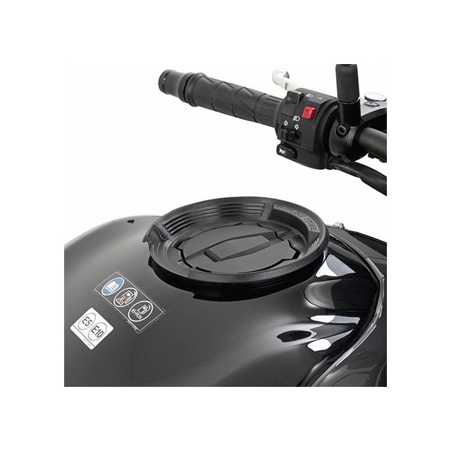 322-BF29.jpg 322-BF29.jpg